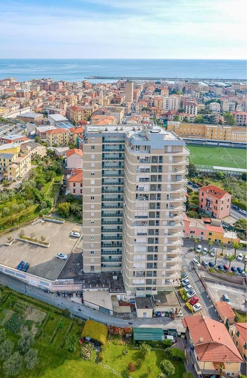 Super Vista Al Grattacielo Di Lavagna 아파트 외부 사진
